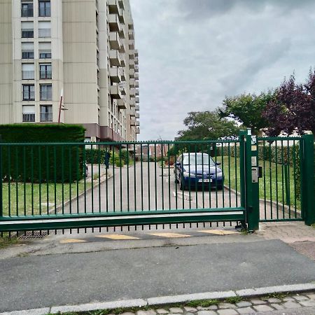 روان Grand F2 De 47M2 Au 15Eme Etage Dans Une Residence Tres Calme - 017 المظهر الخارجي الصورة